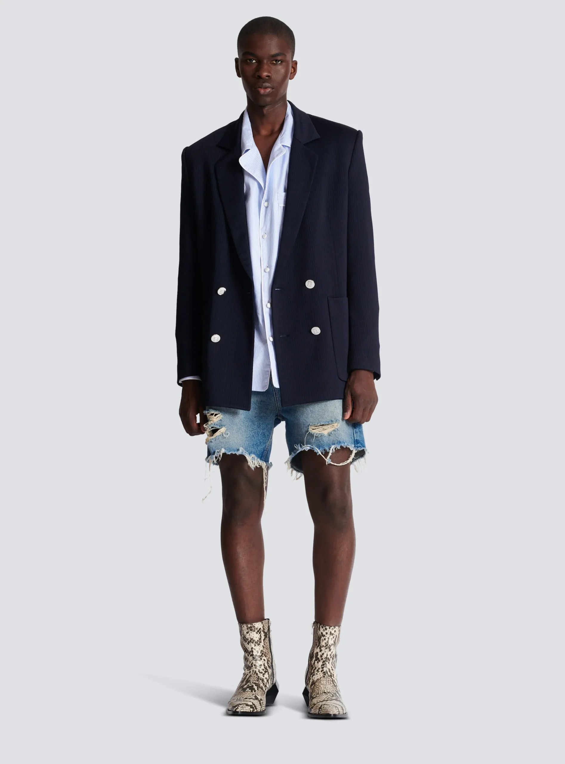 Unisex Shorts In Vintage Wash Denim-Balmain Flash Sale